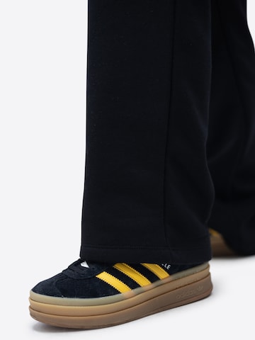 TATES Wide leg Workout Pants in Black