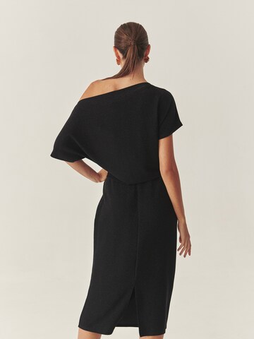 TATUUM Платье в Черный