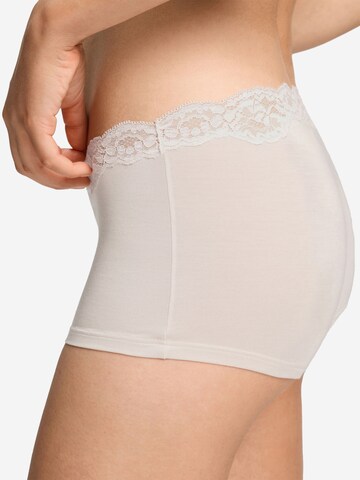 Hanro Panty 'Dana' in White