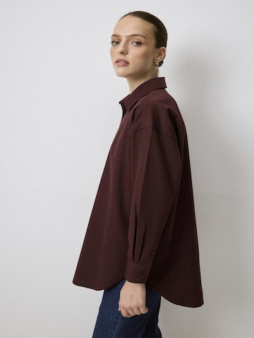 Touche Prive Shirt in Red