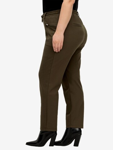 SHEEGO Slim fit Pants in Green