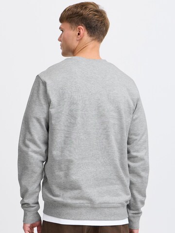 Pull-over 'Nooam' !Solid en gris