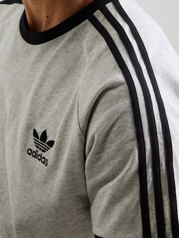 ADIDAS ORIGINALS Μπλουζάκι 'Adicolor Classics' σε γκρι