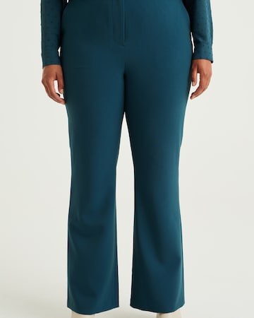 WE Fashion Regular Pants in Blue: front