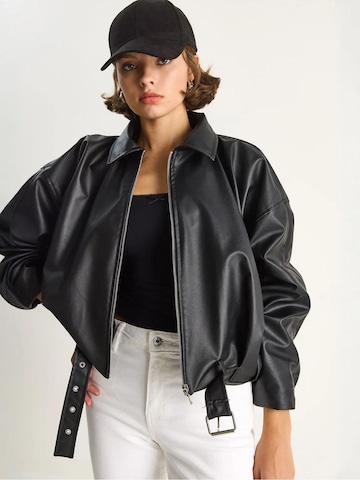 Bianco Lucci Tussenjas in Zwart