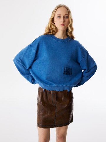 Twist Sweatshirt in Blauw: voorkant