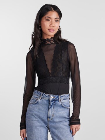 PIECES Shirtbody 'SICCA' in Schwarz: Vorderseite