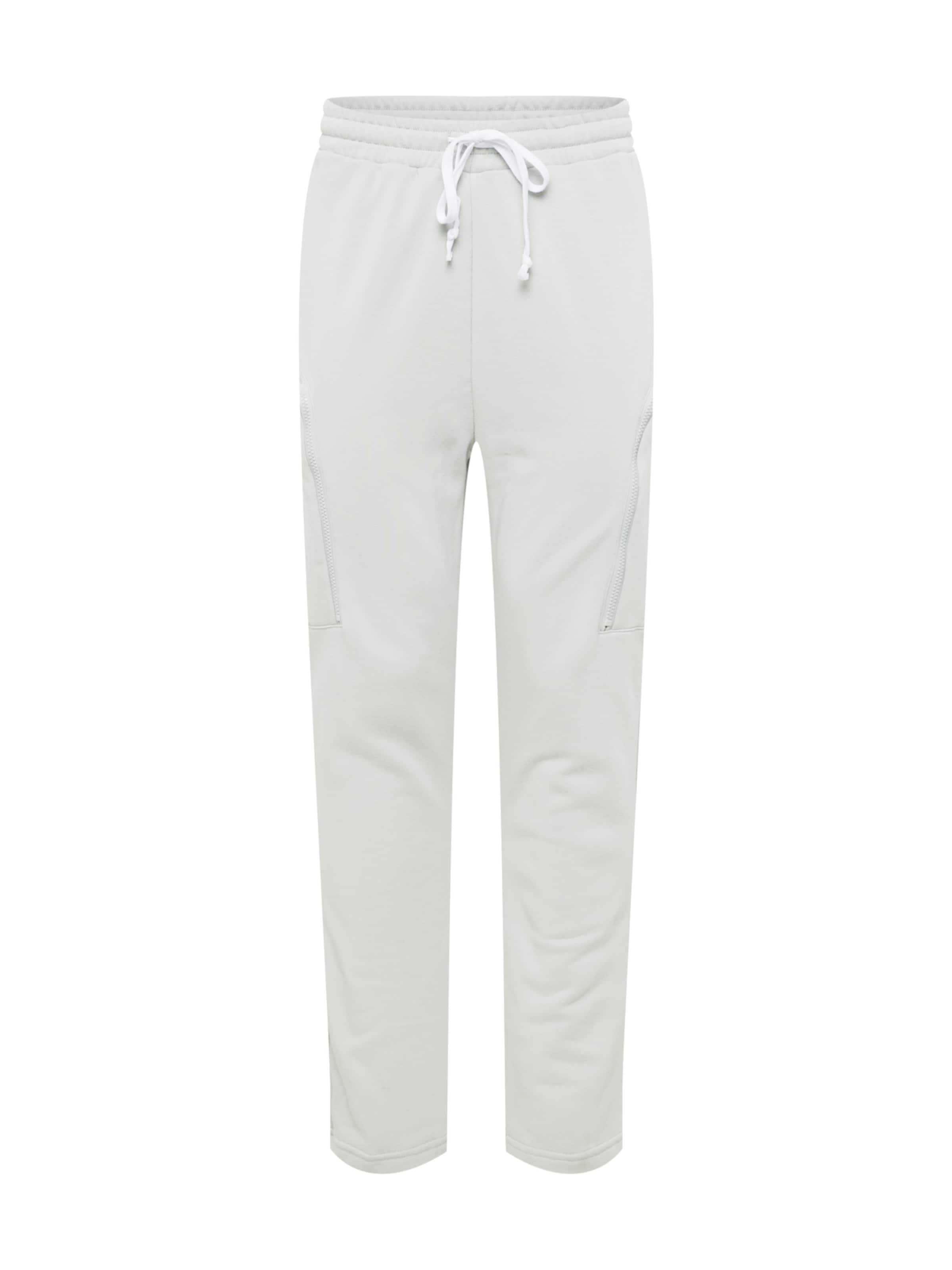 Regular Pantalon cargo Urban Classics en gris : devant