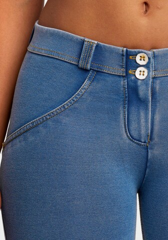 Freddy Skinny Jeggings in Blue