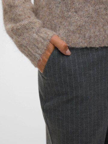 VERO MODA regular Bukser 'Maya' i grå