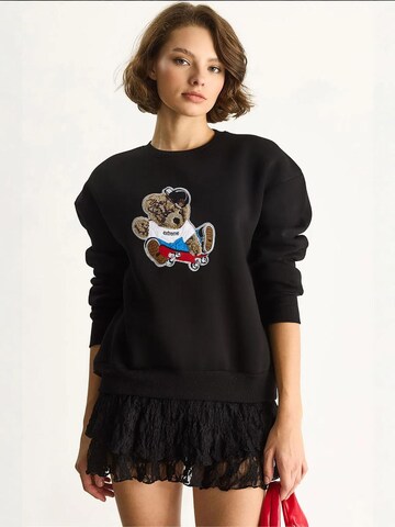 Bianco Lucci - Sweatshirt em preto: frente