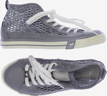 MUSTANG Sneakers & Trainers in 39 in Grey: front