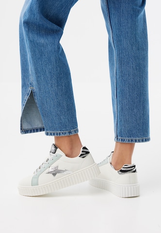 BRITISH KNIGHTS - Zapatillas deportivas bajas 'BLISS' en blanco: frente