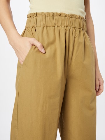 LEVI'S ® Normalny krój Spodnie 'Scrunchie Pant' w kolorze żółty