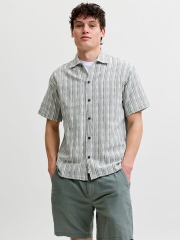 JACK & JONES Comfort fit Button Up Shirt in Green