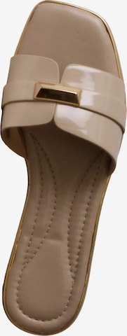 Zoccoletto di Super Mode in beige