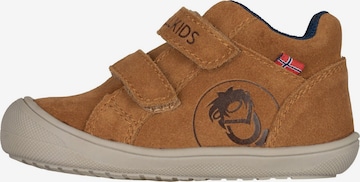 TROLLKIDS First-Step Shoes in Brown: front