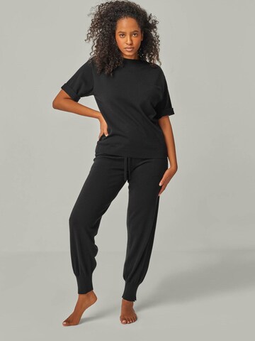 YOU LOOK PERFECT Shirt 'Elfie' in Black