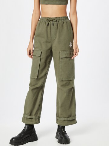 Loosefit Pantaloni cargo 'Mia' di ABOUT YOU x INNA in verde: frontale