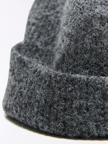 Bershka Beanie in Grey