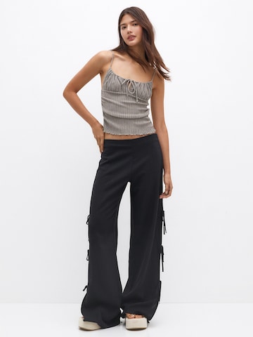 Pull&Bear Top w kolorze szary