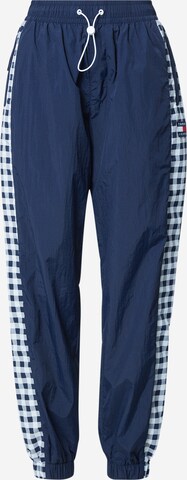 Tommy Jeans - Tapered Pantalón 'Gingham' en azul: frente