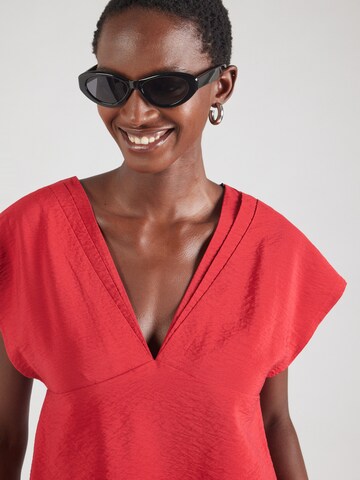 T-shirt SELECTED en rouge