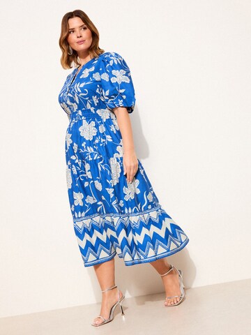 Lipsy Šaty - Modrá