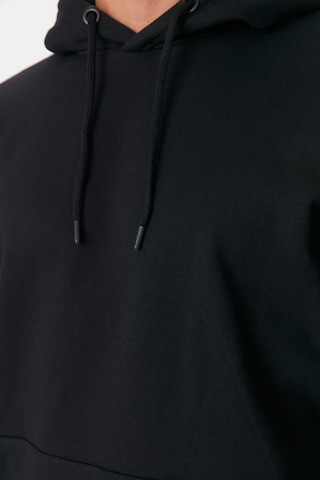 Trendyol Sweatshirt in Black
