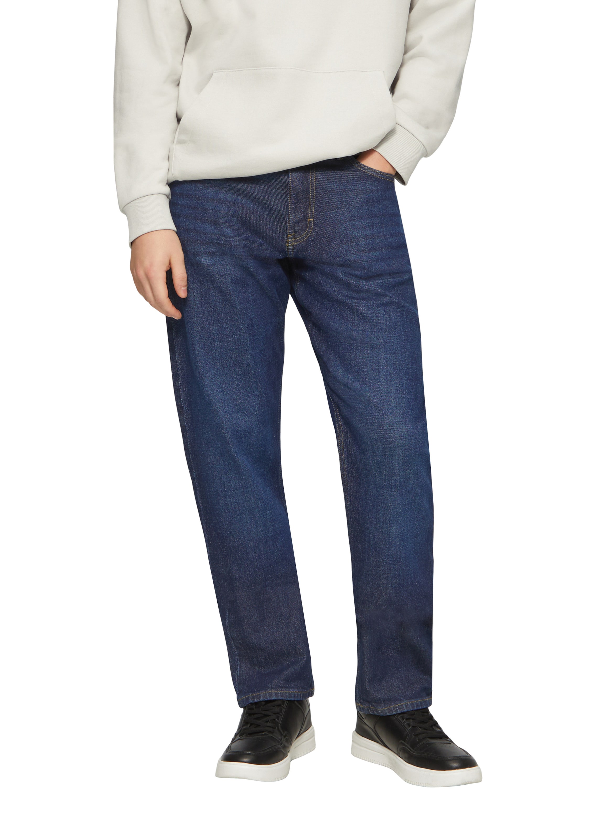 QS Regular Jeans in Blue: front