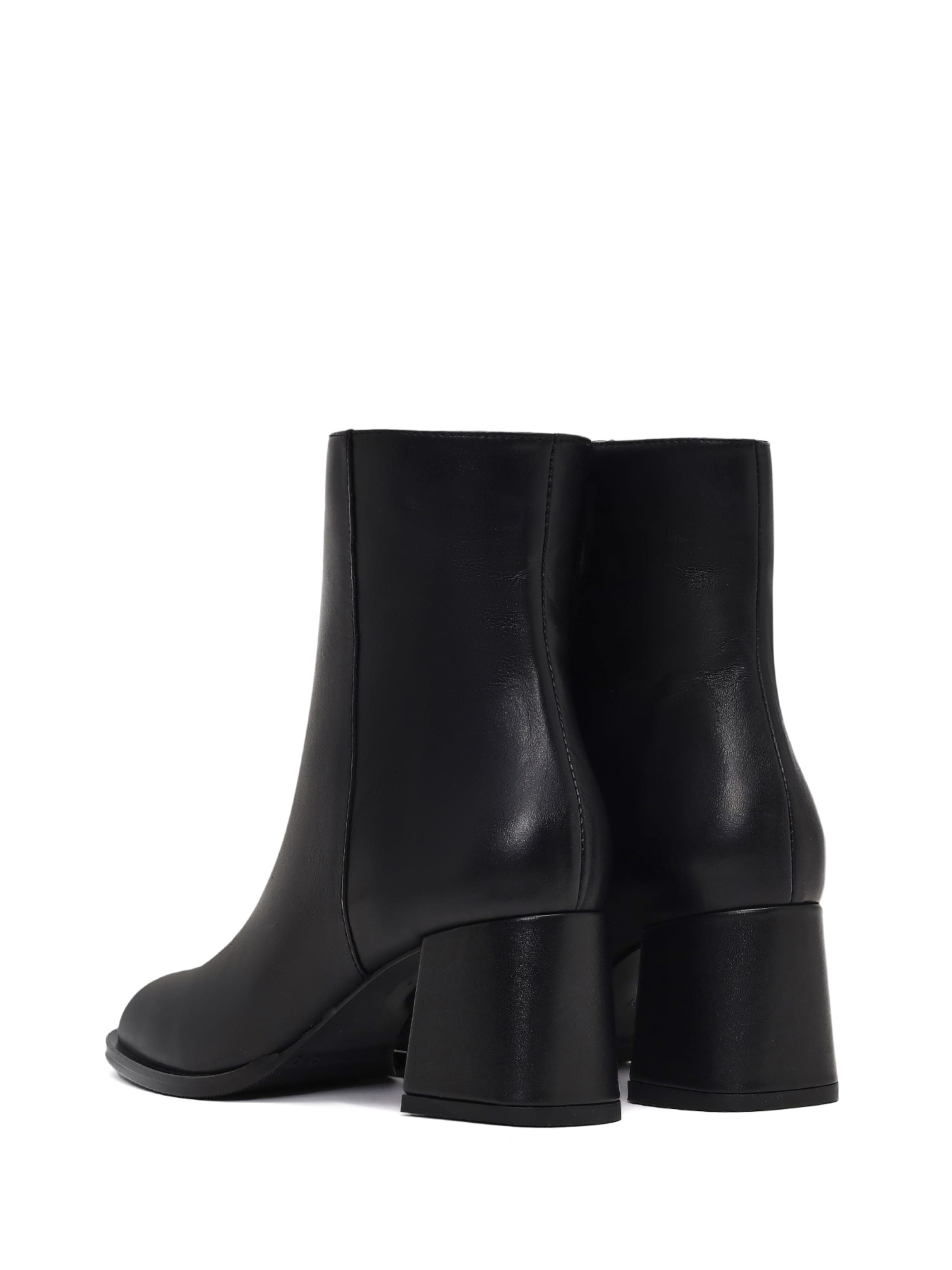 Ankle boots di Derimod in nero