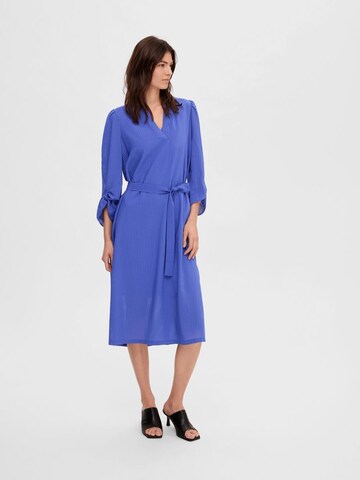 Robe d’été SELECTED FEMME en bleu