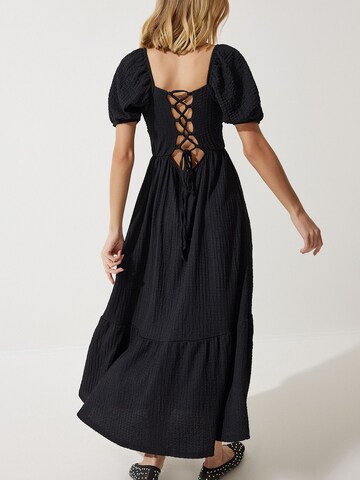 Robe Happiness İstanbul en noir