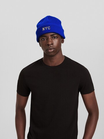 Bershka Beanie in Blue