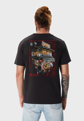 Oldskull Shirt 'Asian Neo Tokyo Floating Izakaya Graphic' in Black