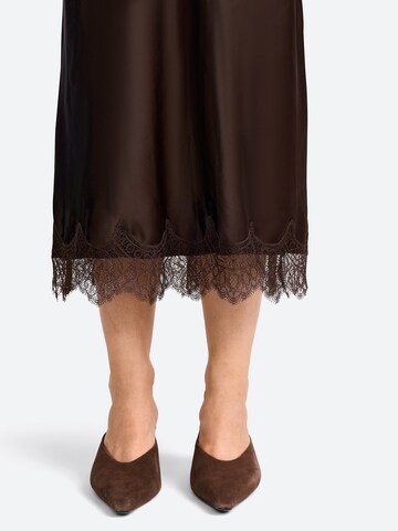 Fustă de la Rich & Royal pe maro