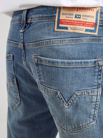 DIESEL regular Τζιν '1985 LARKEE' σε μπλε