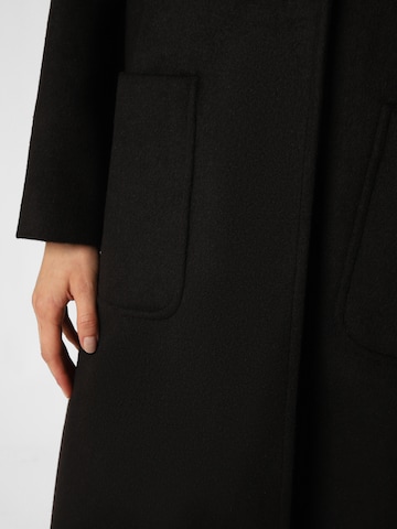 Marie Lund Between-Seasons Coat ' ' in Black