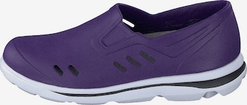 CHUNG SHI Beach & Pool Shoes in Purple: front