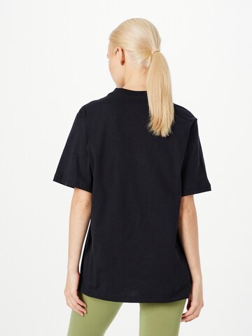 Nike Sportswear Shirt 'Essentials' in Zwart