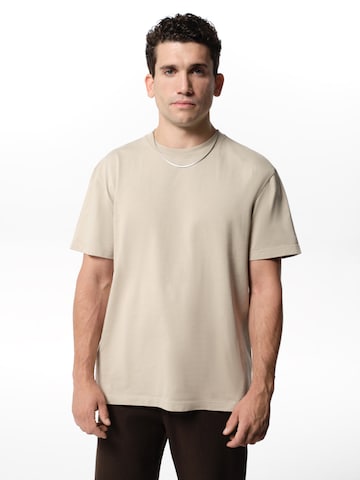 T-Shirt 'Danilo' ABOUT YOU x Jaime Lorente en beige : devant