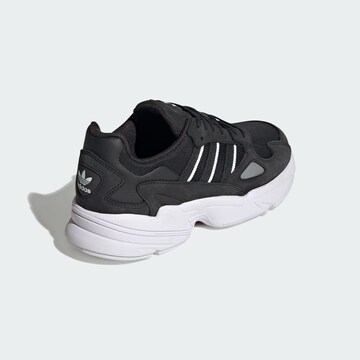 Baskets basses 'Falcon' ADIDAS ORIGINALS en noir