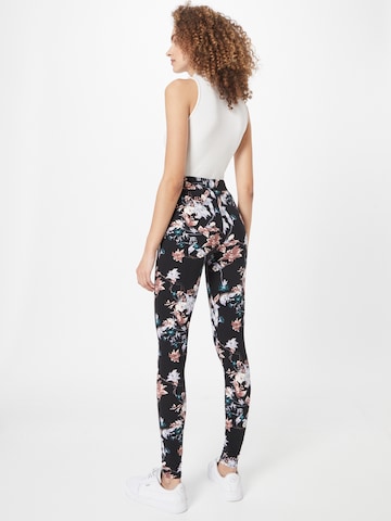 Urban Classics Skinny Leggings in Zwart