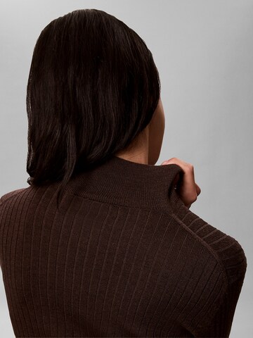 Pull-over Calvin Klein en marron