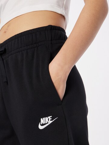 Nike Sportswear Широки крачоли Панталон 'Cllub' в черно