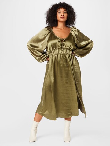 River Island Plus - Vestido em verde: frente