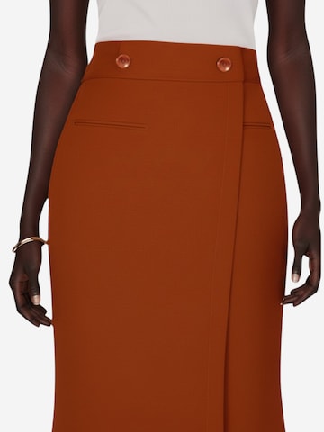 Amarilde Suit in Orange
