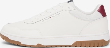 TOMMY HILFIGER Madalad ketsid 'BASKET CORE LITE', värv valge: eest vaates