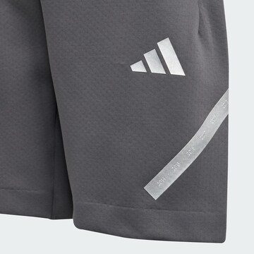ADIDAS PERFORMANCE Loosefit Sportbroek 'Mercedes - AMG Petronas Formula One Team' in Grijs