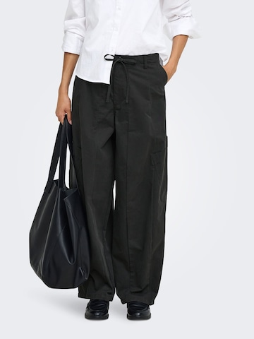 ONLY Regular Cargohose 'VESA' in Grau: Vorderseite